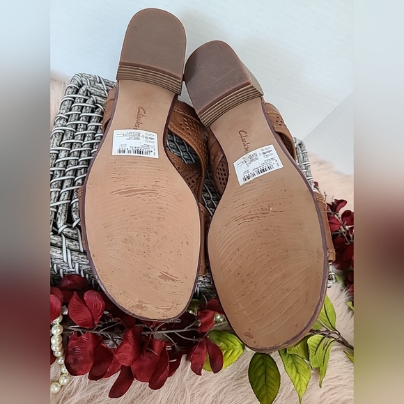 COPY - Clarks Collection Ultimate Comfort Women's Tan Leather Sandals Sz 8M Cui… - Picture 5 of 6